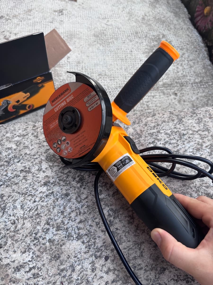 Smerigliatrice angolare DEKO — foto 1